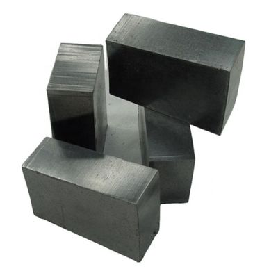 Stahllader Magnesia-Kohlenstoffziegel mit einer Massendichte von 3,0 g/cm3 und einem MgO-Gehalt von 60%