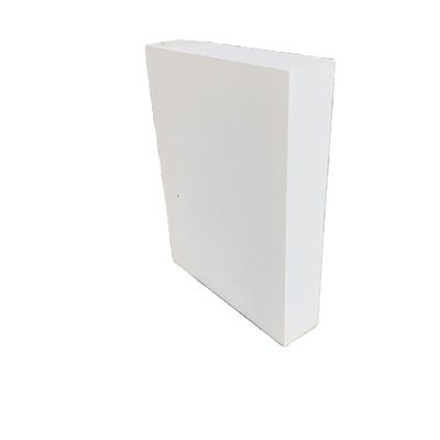 Zirkoniumbricken mit geschmolzenem Zirkonium