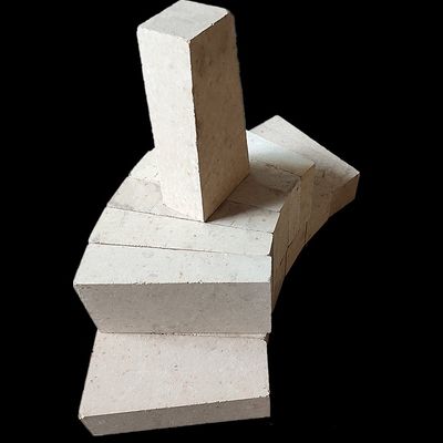 Chamotte High Alumina Refractory Baffle Straight Frie Brick für den industriellen Ofen