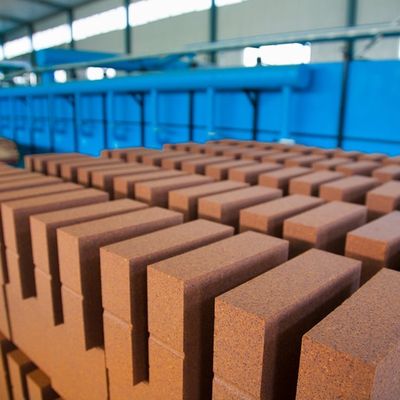 Fe2O3 4-5% Magnesium Eisen Spinel Ziegel für langlebige Zement Drehöfen Brennzone